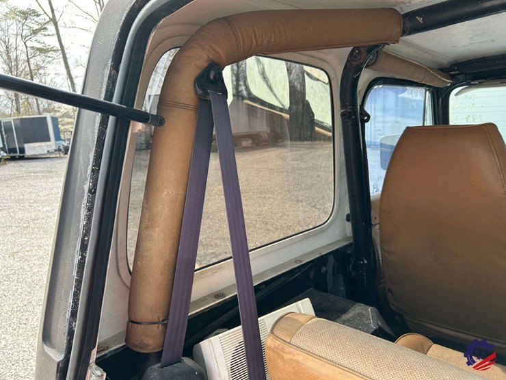 1994-jeep-wrangler-image-80