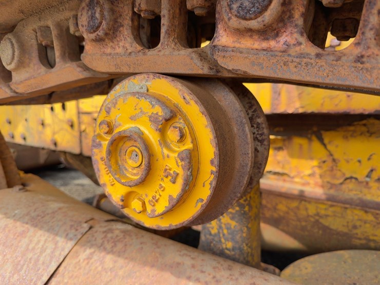 caterpillar-d6-image-24