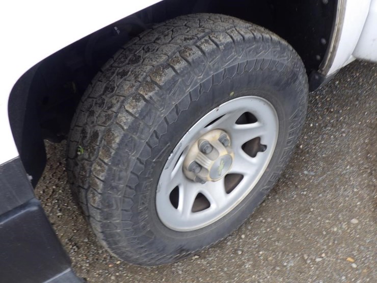 2014-chevrolet-1500-image-13