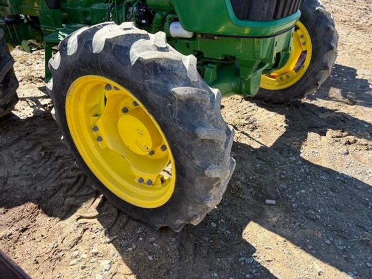 john-deere-5045e-image-24