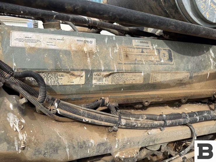 freightliner-tank-truck---non-running-truck-image-22