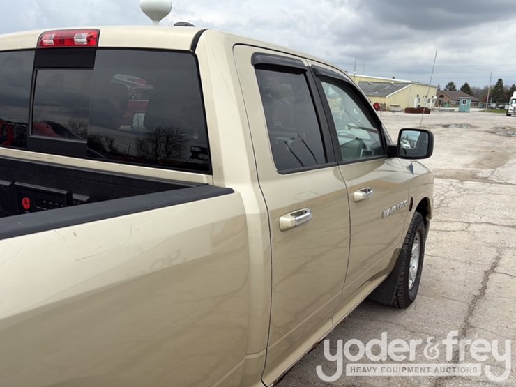 2011-dodge-ram-1500-image-24