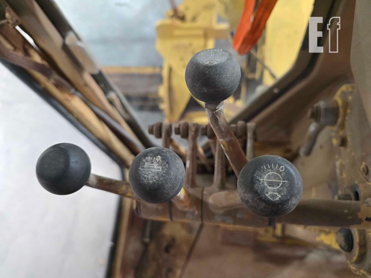 1986-caterpillar-140g-image-14