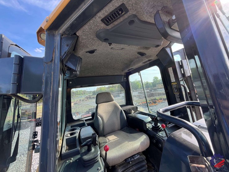 2018-deere-700k-xlt-image-54