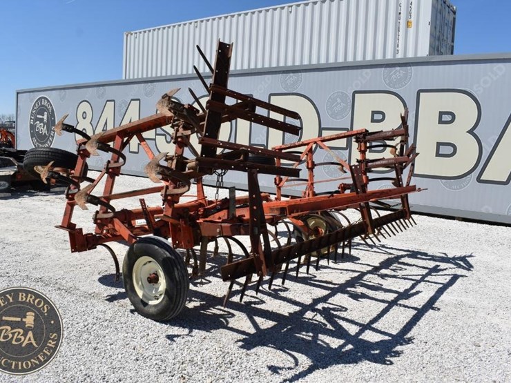 allis-chalmers-1200-image-5