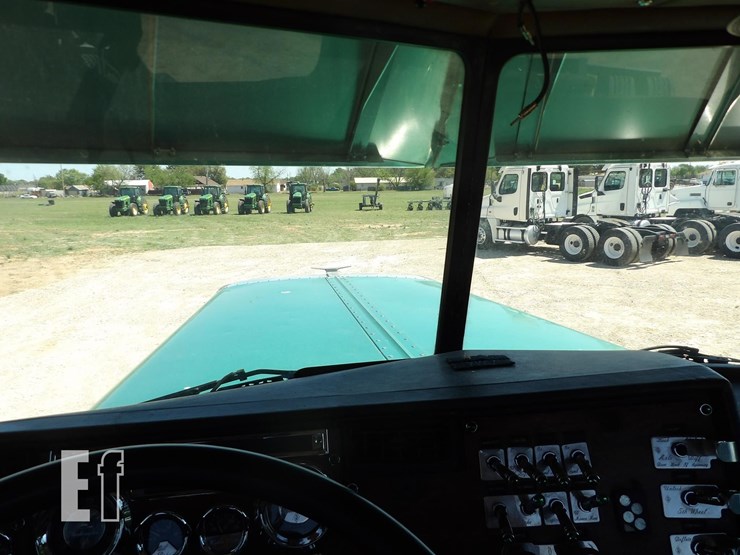 1997-peterbilt-379exhd-image-34