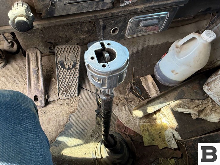 1984-kenworth-w900-image-50