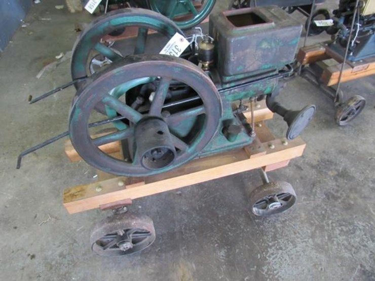 hercules-1.5hp-hit-&-miss-w/-cart-image-3