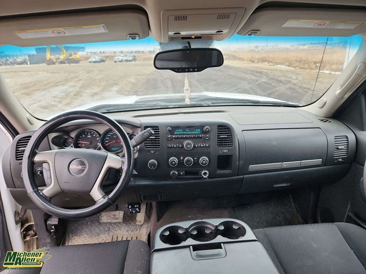 2011-gmc-sierra-2500hd-image-21