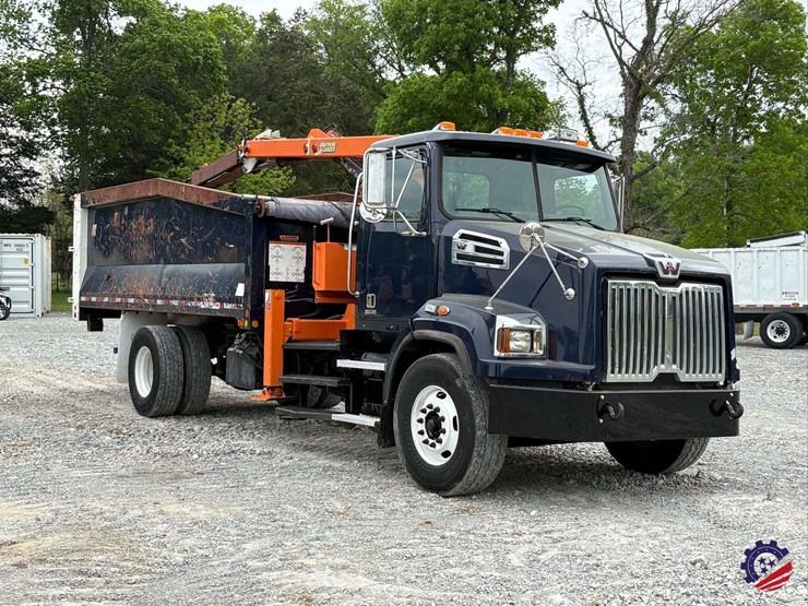 2019-western-star-4700-image-11