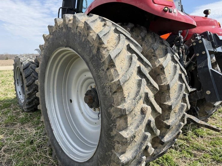 2017-case-ih-mx280-afs-magnum-tractor-image-12