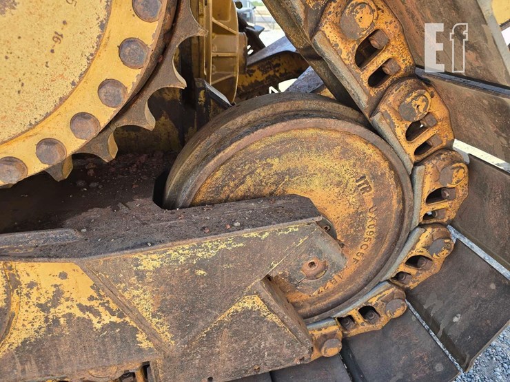 2006-caterpillar-d6r-iii-image-28