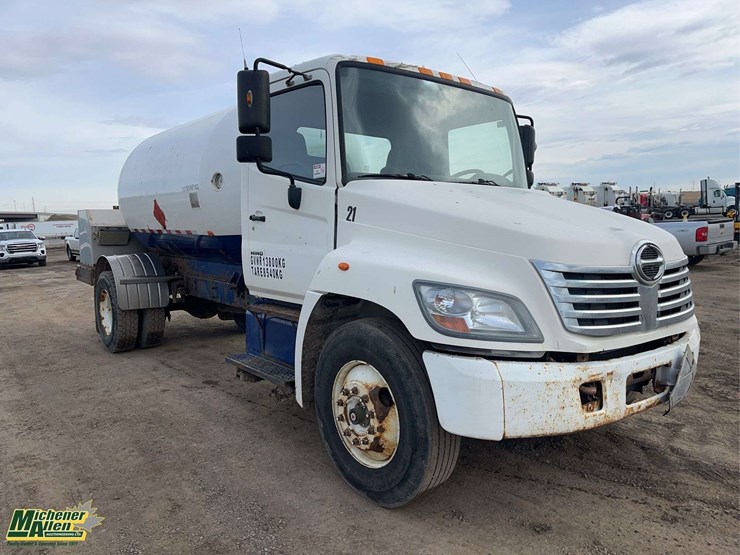 2008-hino-308-image-7