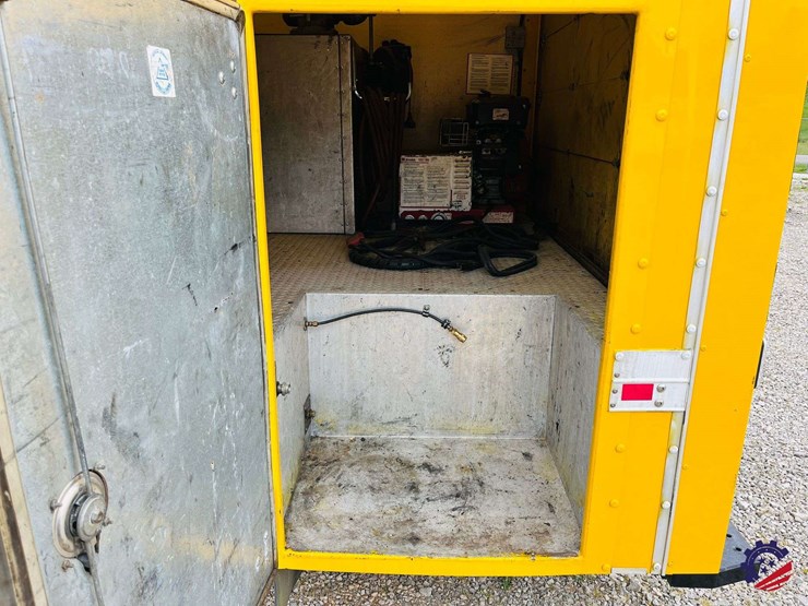 2009-gmc-savana-s/a-enclosed-roadside-service-truck-image-24