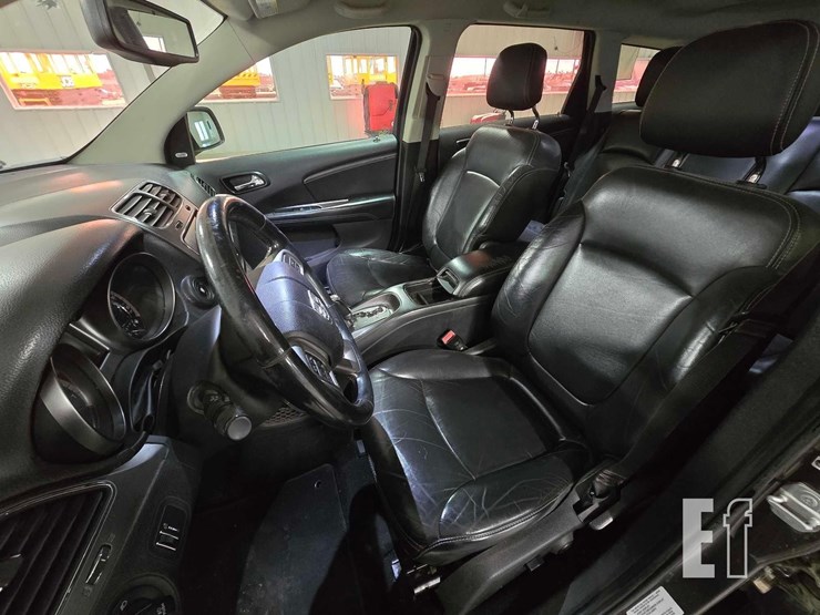 2015-dodge-journey-image-9