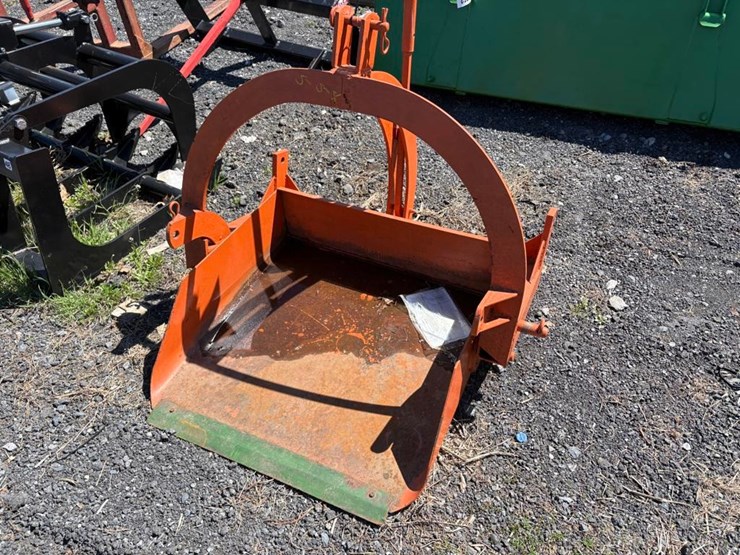 3pt-dirt-scoop-image-3