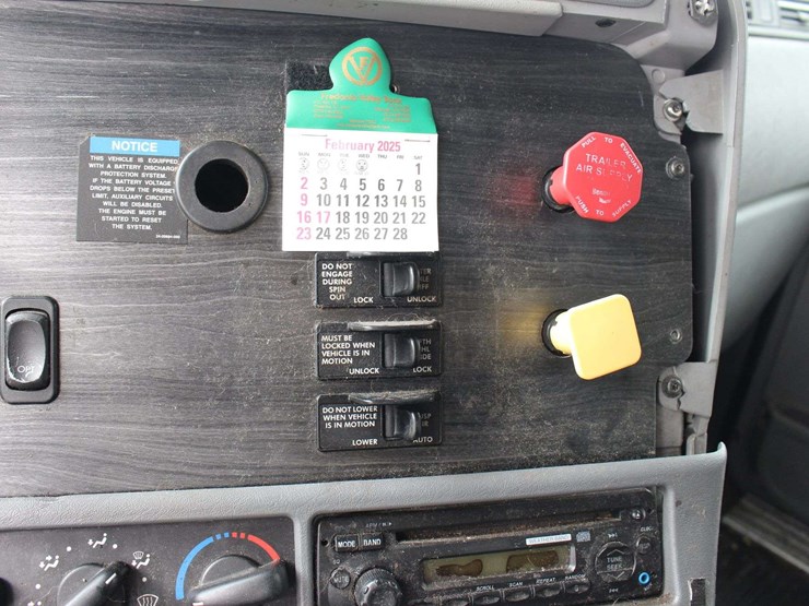 2015-freightliner-columbia-tractor-glider-2015-freightliner-columbia-3alxa7005fdgh5950-mileage:-image-41