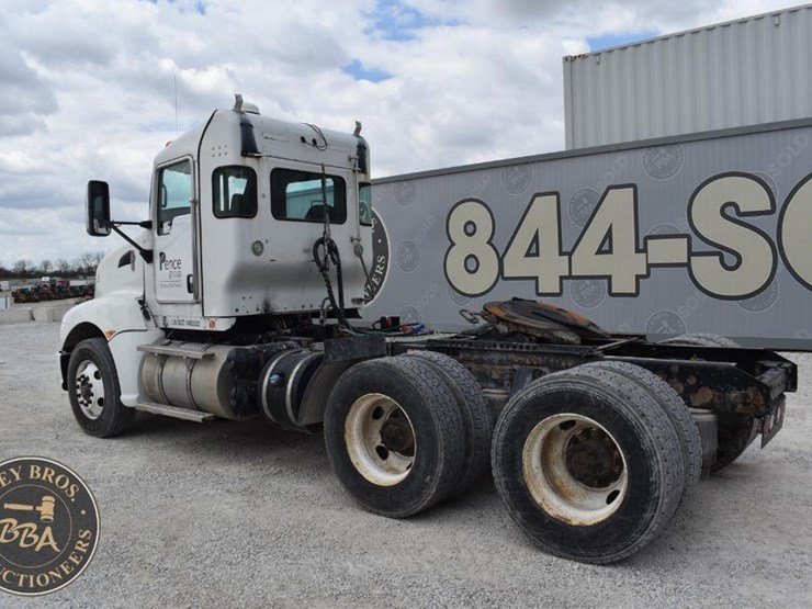 2014-kenworth-t660-image-3