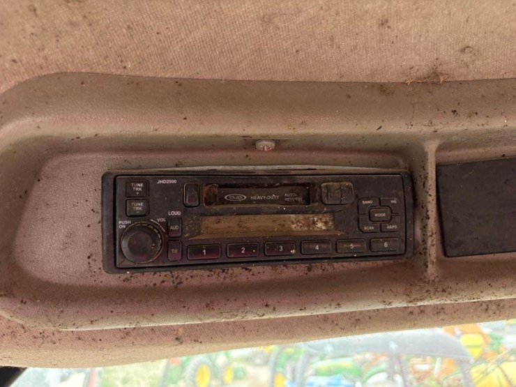 case-mxu125-tractor-image-22