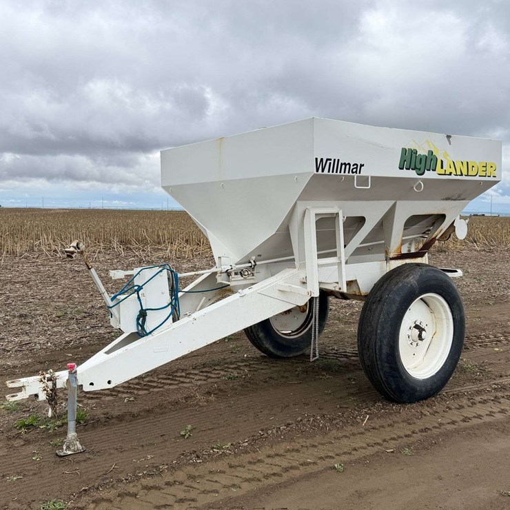 Willmar High Lander Fertilizer Spreader