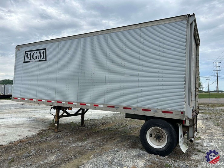 fruehauf-28ft-image-3