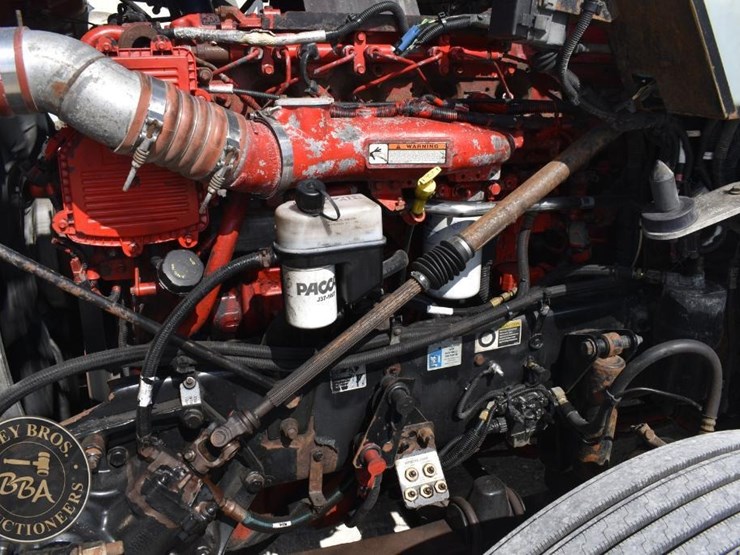 2013-kenworth-t660-image-27