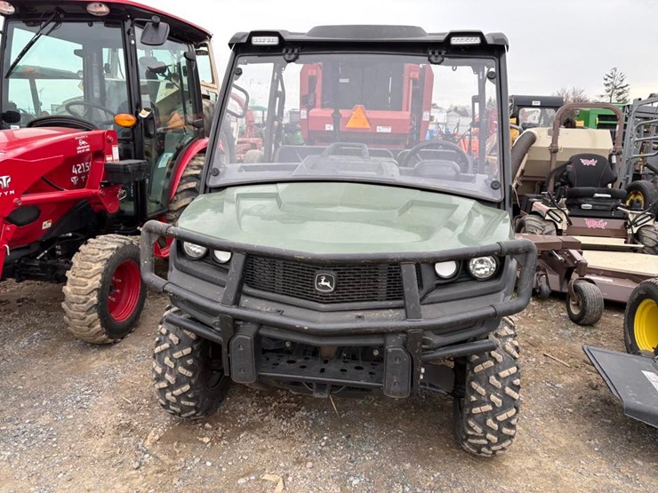 john-deere-gator-image-4