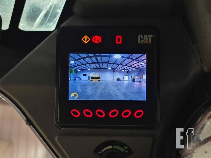 2022-caterpillar-262d3-image-19