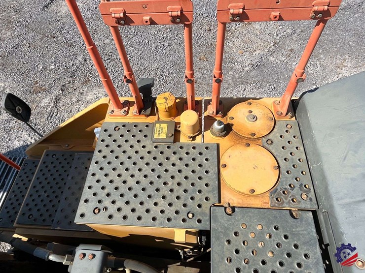 2017-volvo-ec300el-image-74