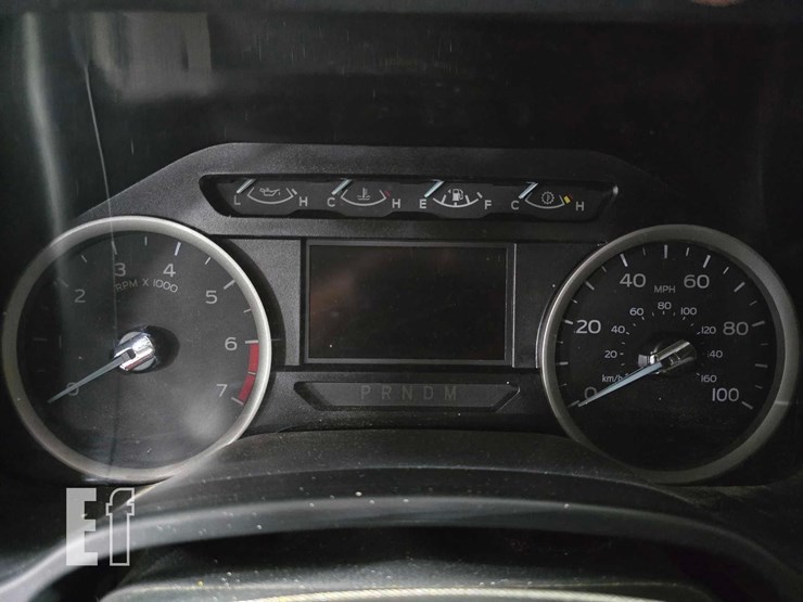 2021-ford-f350-image-12