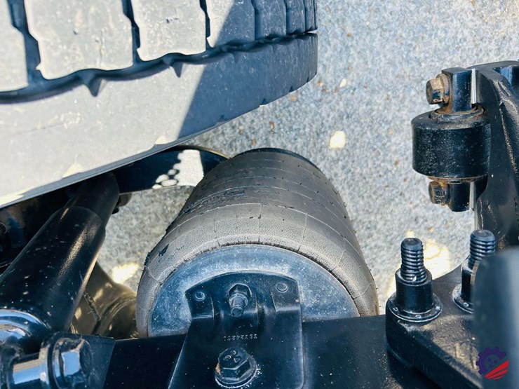 2024-international-lt62f-t/a-truck-tractor-image-65