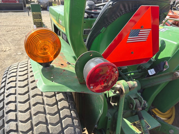 john-deere-750-image-13