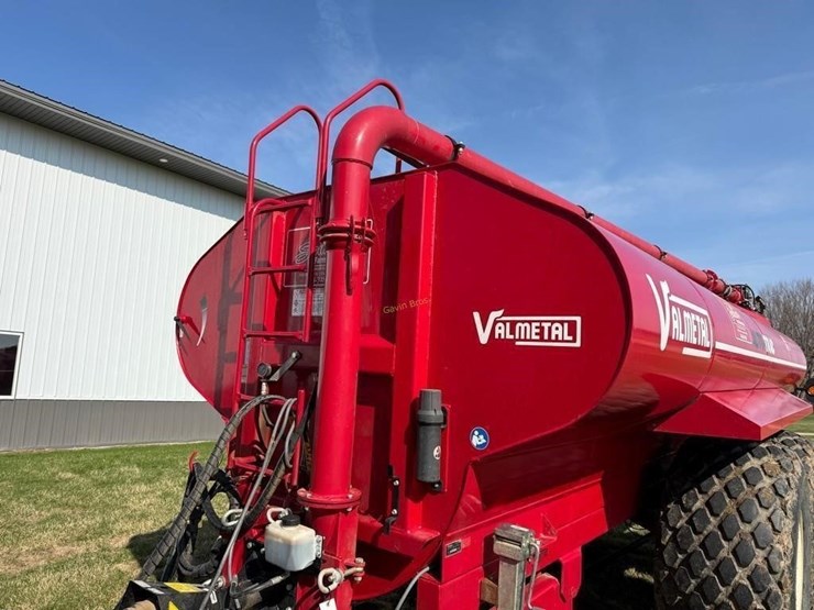 2023-valmetal-auto-trac-5600-gallon-manure-tanker-image-24