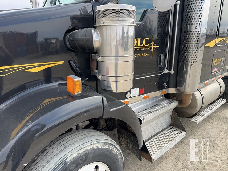 2005-kenworth-t800-image-39