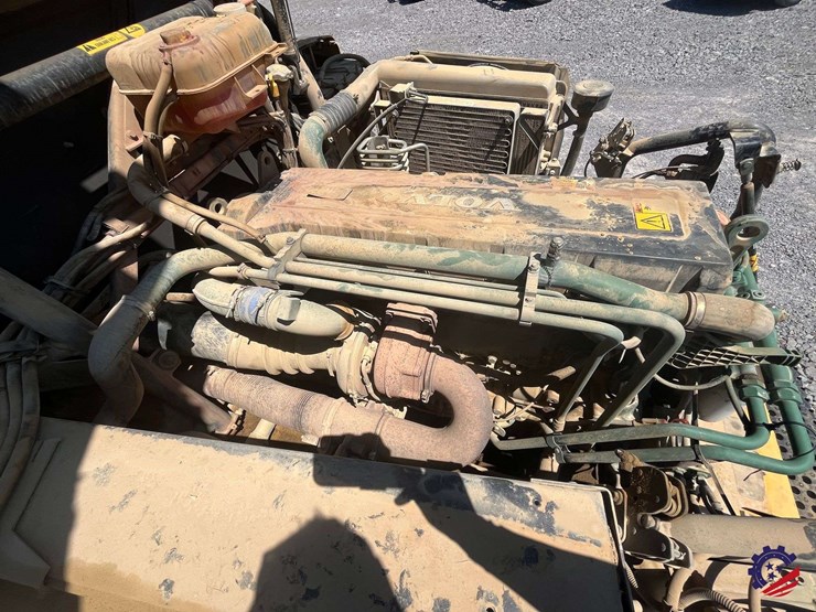 2010-volvo-a40e-image-73