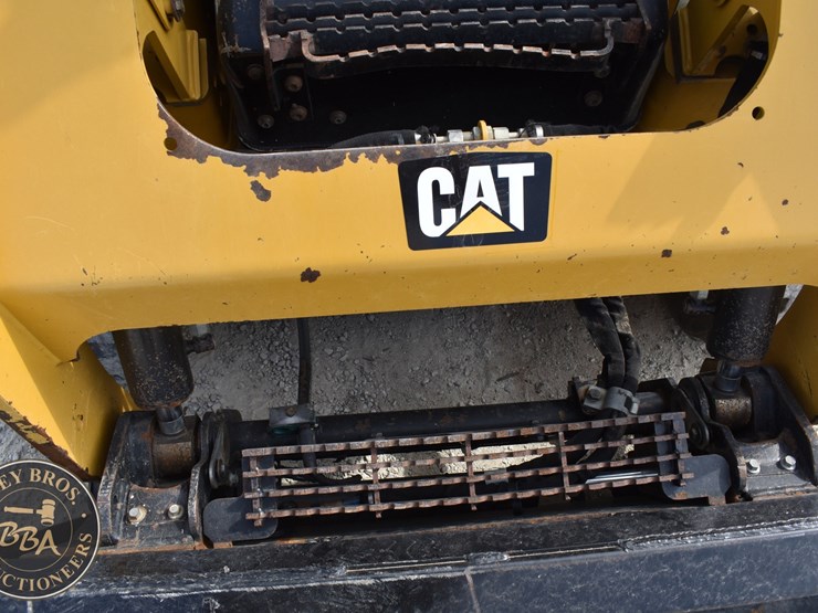 2017-caterpillar-259d-image-20