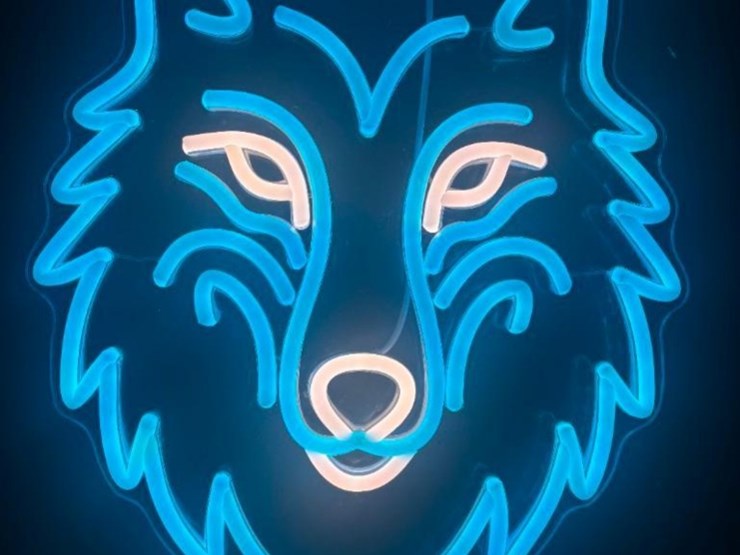 new-wolf-head-11in-x-15in-led-light-works-image-1