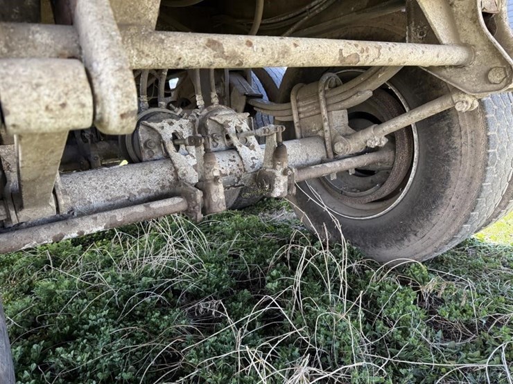 2002-great-lakes/gruetts-36’-silage-trailer-image-6