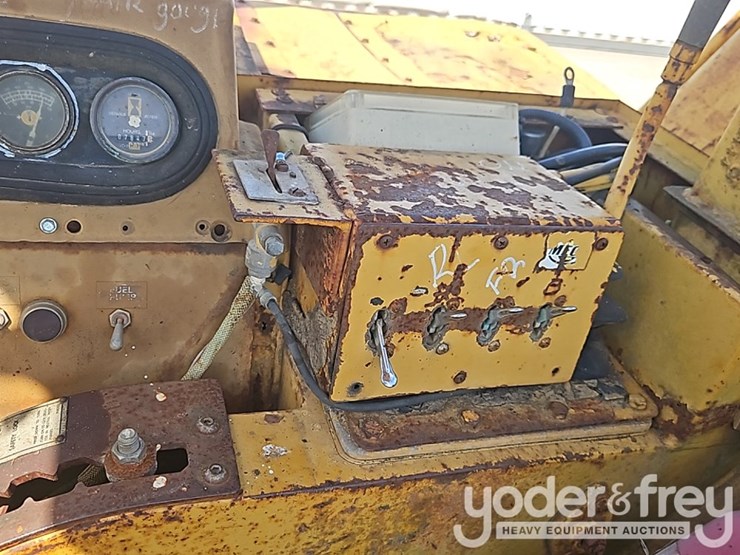 caterpillar-613c-image-19