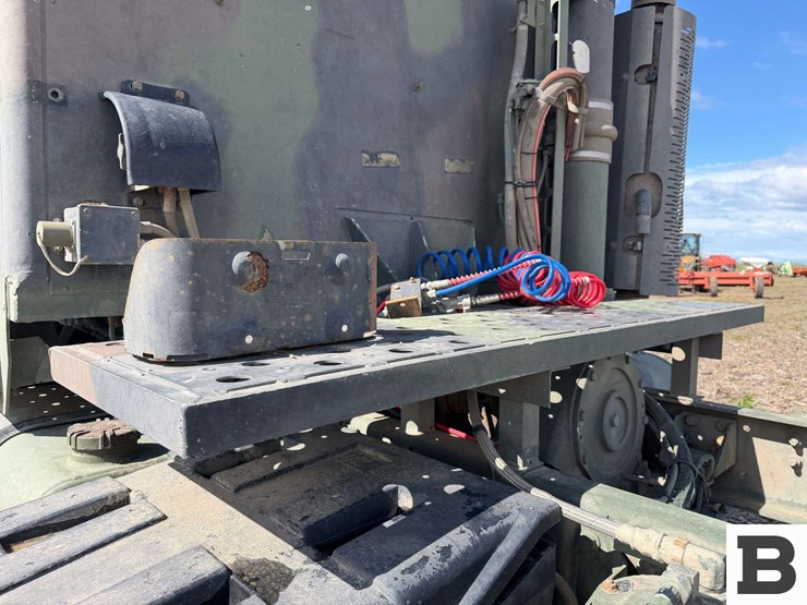 2003-oshkosh-mk23-image-17