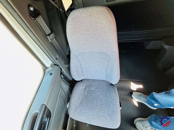 2024-international-lt62f-t/a-truck-tractor-image-99