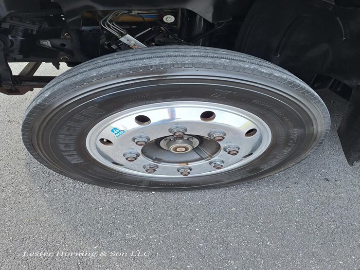 2004-gmc-topkick-image-9