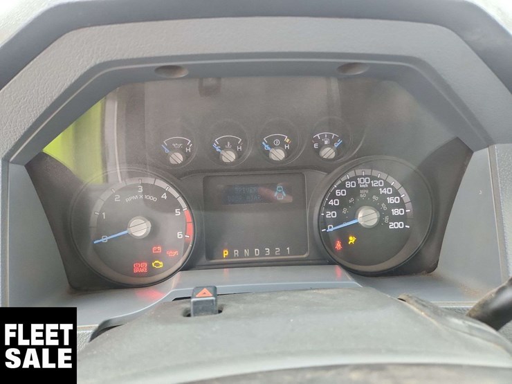 2015-ford-f550-image-26