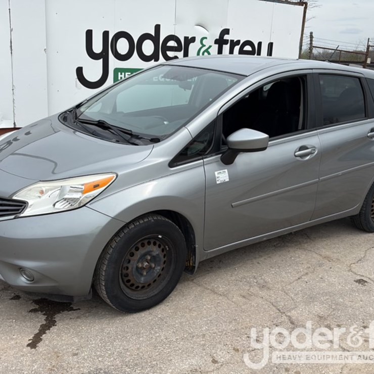 2015 Nissan VERSA