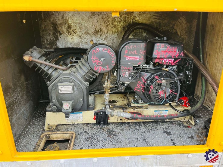 2009-gmc-savana-s/a-enclosed-roadside-service-truck-image-26