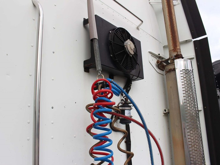 2015-freightliner-columbia-tractor-glider-2015-freightliner-columbia-3alxa7005fdgh5950-mileage:-image-62