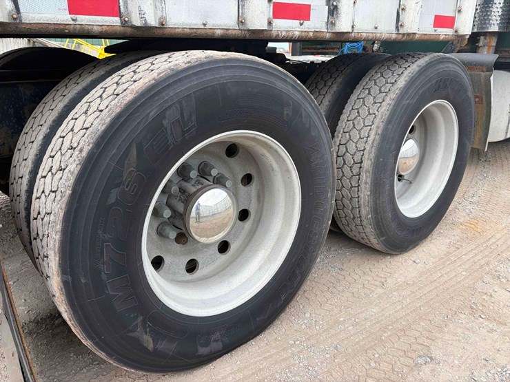 2001-kenworth-t800-image-7