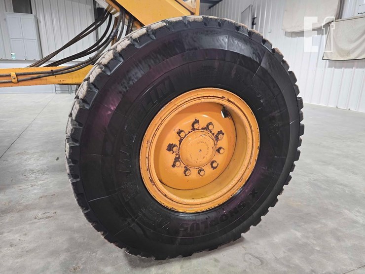 2003-caterpillar-140h-image-27