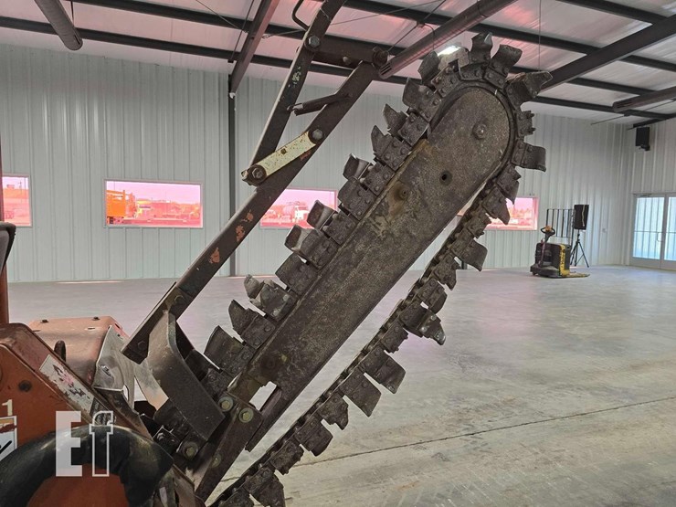 ditch-witch-3700dd-image-13