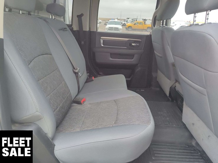 2018-dodge-2500-image-16